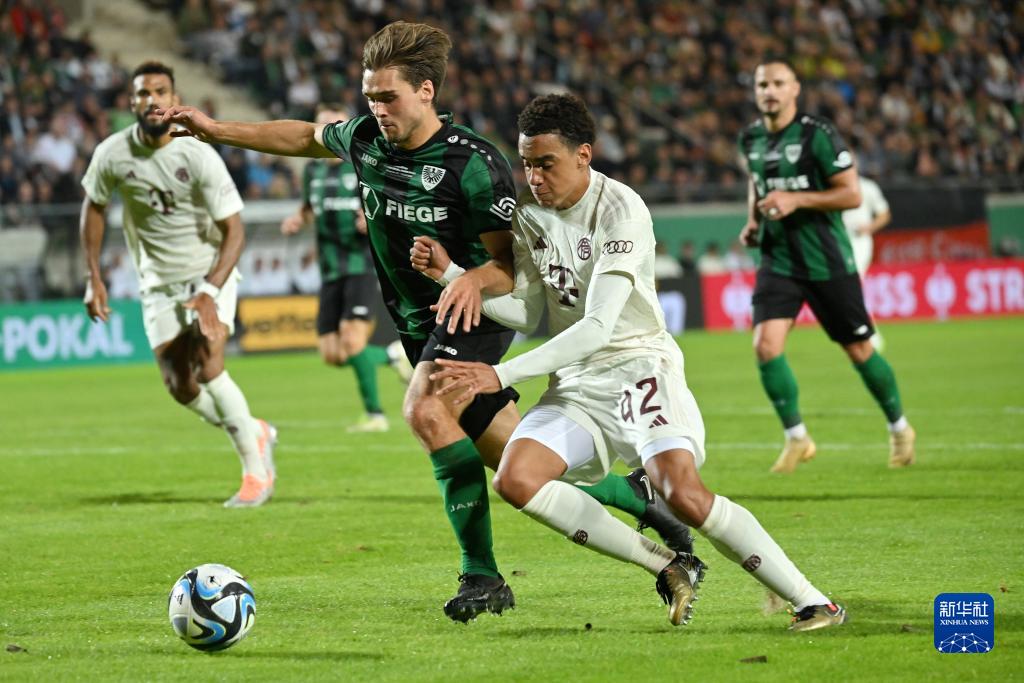 韩K2附加赛半场：巴萨尼破门，黄在闰送礼，富川2-0水原