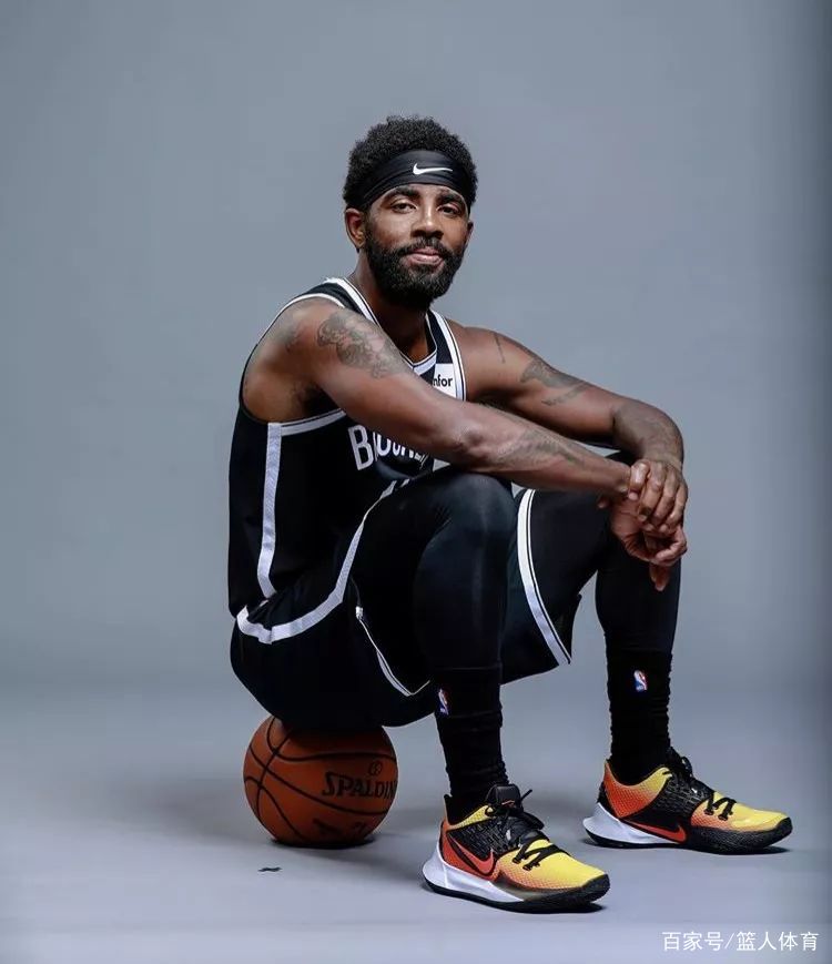 [NBA]东詹里合砍86分 湖人战胜独行侠